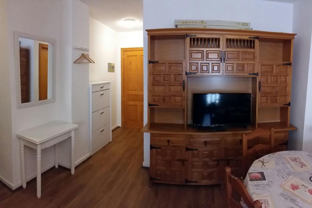 Calle Rafal Торевиеха Екстериор снимка